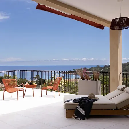A Cala - Piscines Privee Et Vue Hotell *